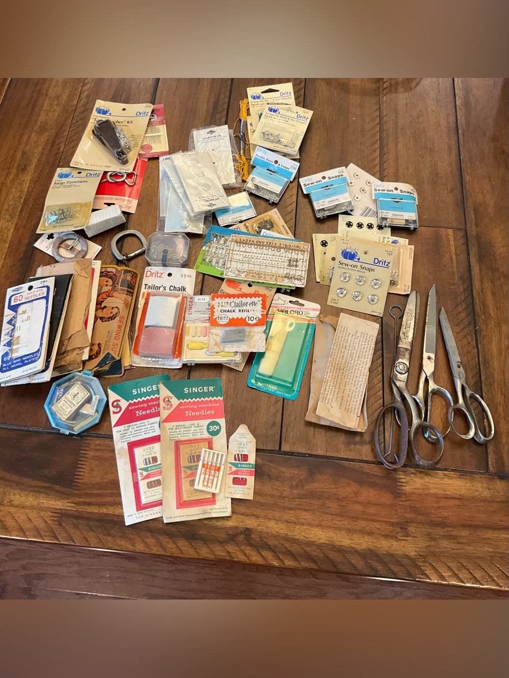 Lot Of Vintage Sewing Supplies